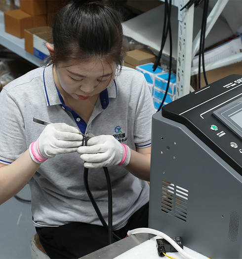 hot melt applicator production process